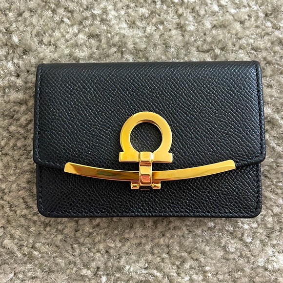 Salvatore Ferragamo Gancini business card holder - Picture 5 of 8